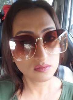 Piya Gupta - Transsexual escort in Mumbai Photo 12 of 14