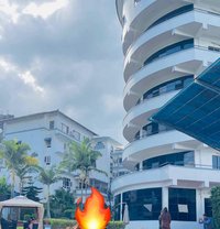 Piya - puta in Kathmandu