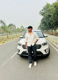 Piyush - Male escort in Gurgaon Photo 4 of 5