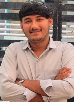 Piyush - Acompañantes masculino in Indore Photo 1 of 1