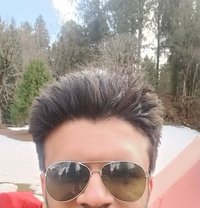 Piyush - Male escort in New Delhi