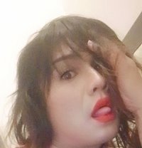 Pizza - Acompañantes transexual in Bangalore