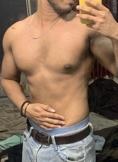 Pizzi - Male escort in Bangalore Photo 5 of 5