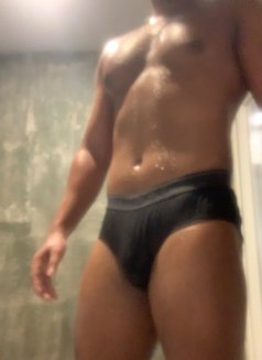 Pizzi - Male escort in Bangalore Photo 5 of 5