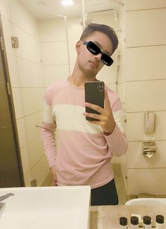 Platinum Muse - Acompañantes masculino in Pune Photo 1 of 1