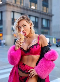 Playboy/MAXIM centerfold~RussianAmerican - escort in Toronto Photo 27 of 30