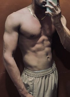 Playboy Noida - Acompañantes masculino in Noida Photo 6 of 8