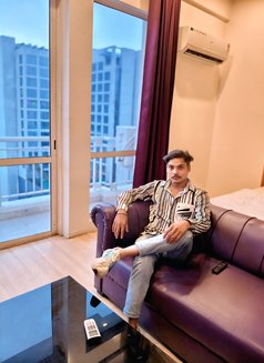 Playboy Raj - Male escort in Lucknow Photo 5 of 5