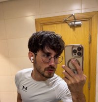 PlayWithAriel - Acompañantes masculino in Dubai