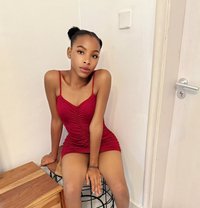 Pleasure - puta in Nairobi