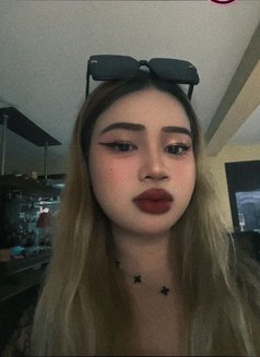 Ploy Hi - puta in Bangkok Photo 2 of 11