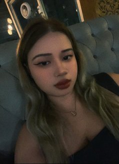 Ploy - escort in Auckland Photo 4 of 7