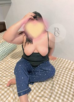 Plussize milf from Pasay - puta in Manila Photo 6 of 8