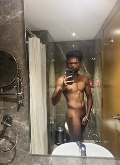 Pluto - Male escort in Chennai Photo 3 of 4