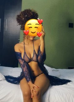 Poe From Andheri East - escort in Mumbai Photo 3 of 3