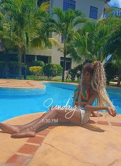 Poison IVY - Transsexual escort in Nairobi Photo 13 of 13