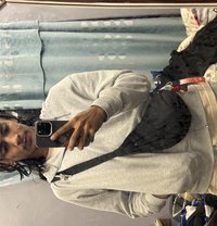 Pokhara Gurung - Acompañantes masculino in Pokhara