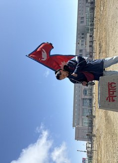 Pokhara Gurung - Acompañantes masculino in Pokhara Photo 3 of 3