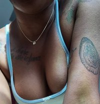 Pol - escort in Duhok