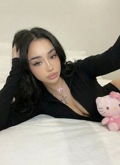 Polina - escort in Taipei Photo 8 of 9