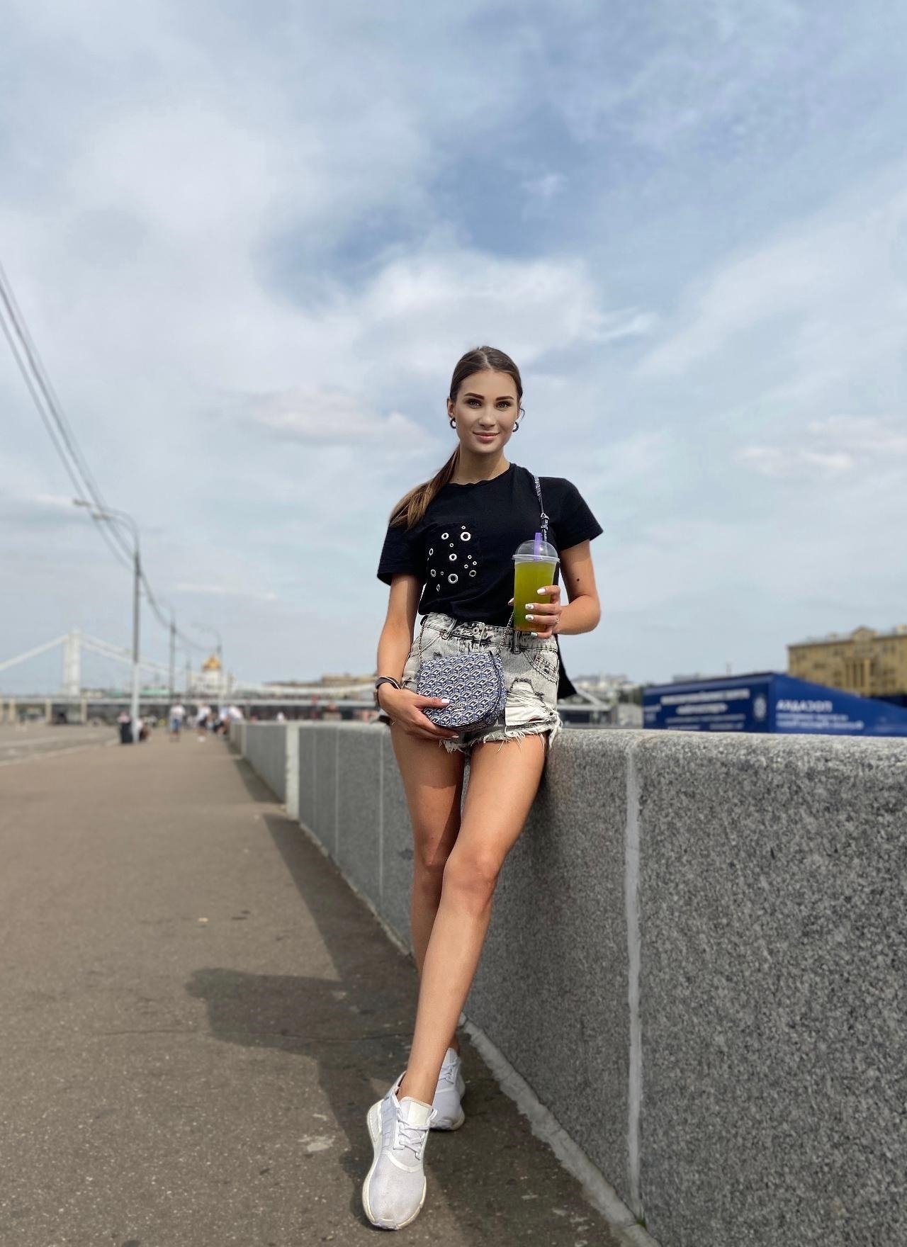 Polina Russian Escort In Dubai 2