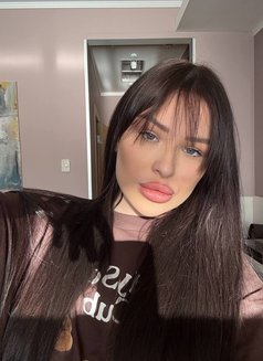 Polina - escort in Tbilisi Photo 3 of 7