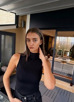 Polisanna - escort in Dubai Photo 1 of 6