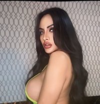 Polla - Transsexual escort in Dubai