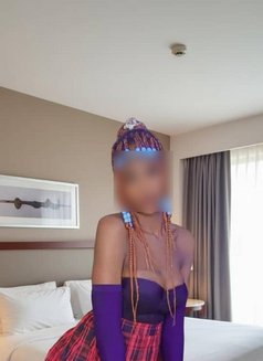 POLLER LINNY, HOT BABE EVER - escort in New Delhi Photo 3 of 5