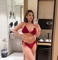 Polly - escort in Tokyo