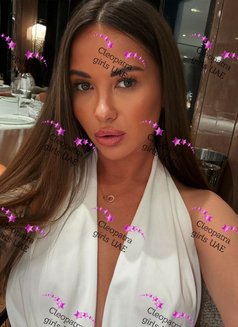 Polly Fantastic Lady - escort in Dubai Photo 3 of 14