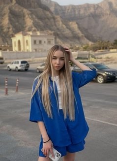 POLLY CUTE TEEN. 19 years - escort in Dubai Photo 8 of 11