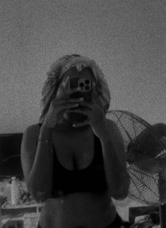 Polly - escort in Okinawa Island Photo 2 of 5