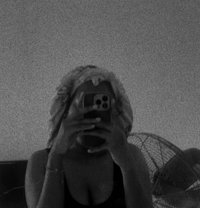 Polly - escort in Okinawa Island