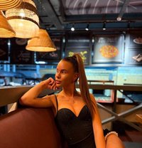 Polly - escort in Beirut Photo 1 of 8