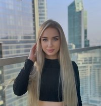 POLLY CUTE TEEN. 19 years - escort in Dubai Photo 5 of 11