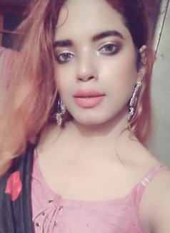 Poly - Transsexual escort in Kolkata Photo 1 of 6
