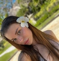 Poly - escort in Riyadh Photo 1 of 10