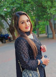 Pooja Agarwal - escort in Faridabad Photo 2 of 9