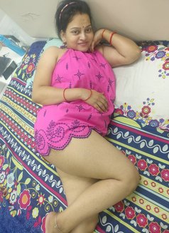 Pooja Aunty - escort in Noida Photo 1 of 6