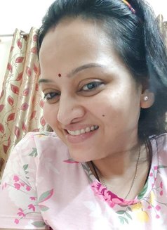 Pooja Aunty - escort in Noida Photo 3 of 6