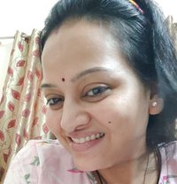 Pooja Aunty - puta in Noida