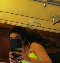 Pooja cam service available - escort in Colombo