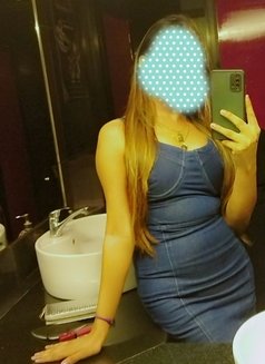 Pooja cam service available - escort in Colombo Photo 12 of 13