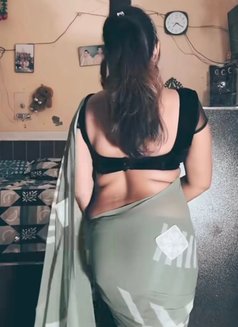 Pooja Cam Session and Real Meet Ok - dominatrix in Kolkata Photo 3 of 6