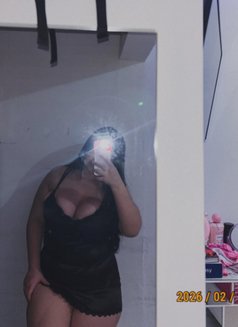 Pooja - dominatrix in New Delhi Photo 4 of 13