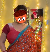 🟢 BUSTY BIG BOOBS BHABHI - escort in New Delhi
