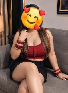Independent house wife - puta in New Delhi Photo 12 of 18