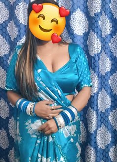 Independent house wife - puta in New Delhi Photo 15 of 18