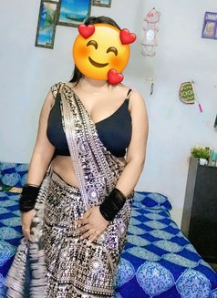 Independent house wife - puta in New Delhi Photo 16 of 18